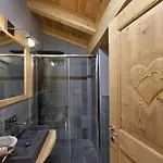Il Cuore Del Cervino ゲストハウス 4*