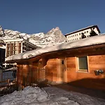 ゲストハウス Il Cuore Del Cervino 4*