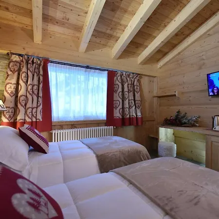 Il Cuore Del Cervino Penzion 4*
