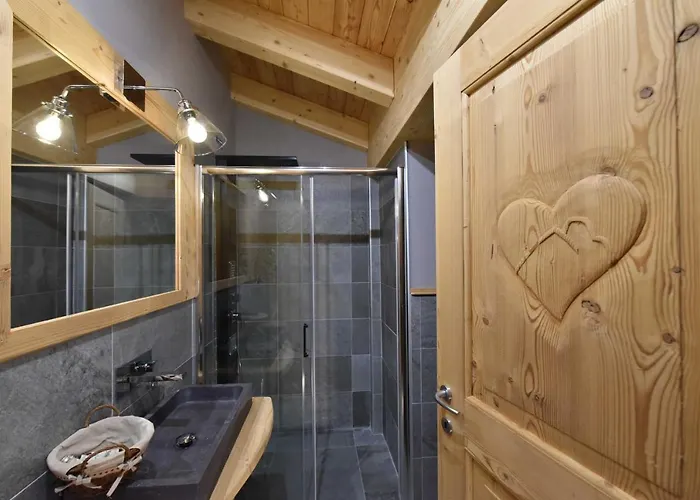 Il Cuore Del Cervino Affittacamere 4*